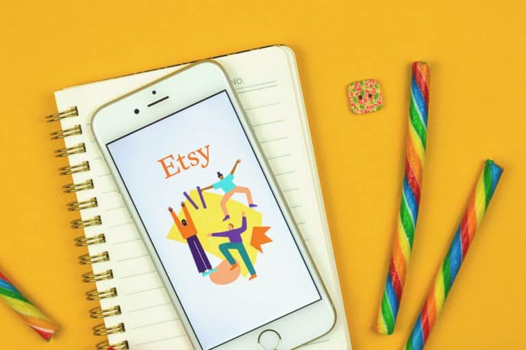 15 Best Things to Sell on Etsy to Make Money [in 2022]